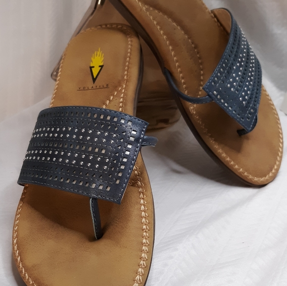 Volatile 8 Arch Support Sandal